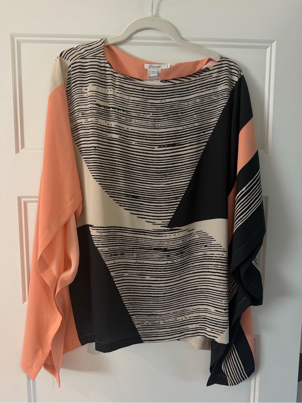 Chico's Peach, Black & Cream Geometric Flutter-Sleeve Tunic